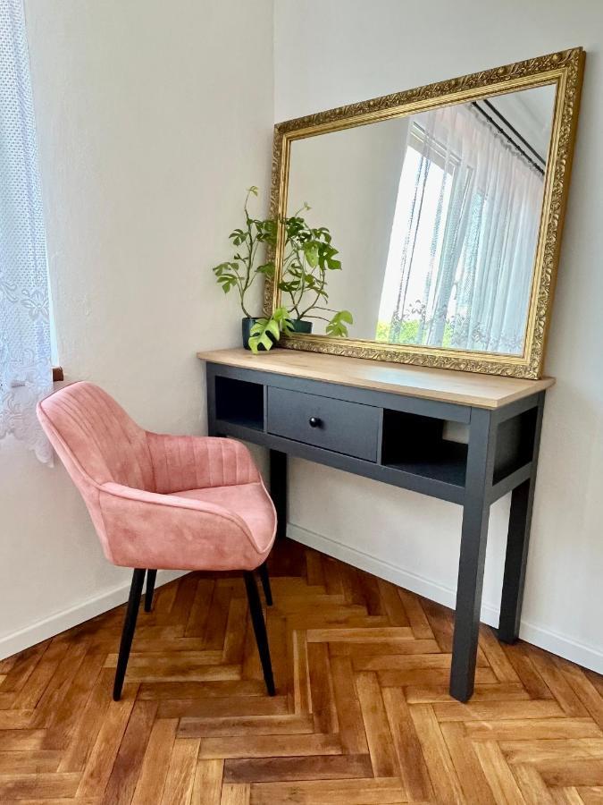 Monstera I Apartment Kolin Ngoại thất bức ảnh