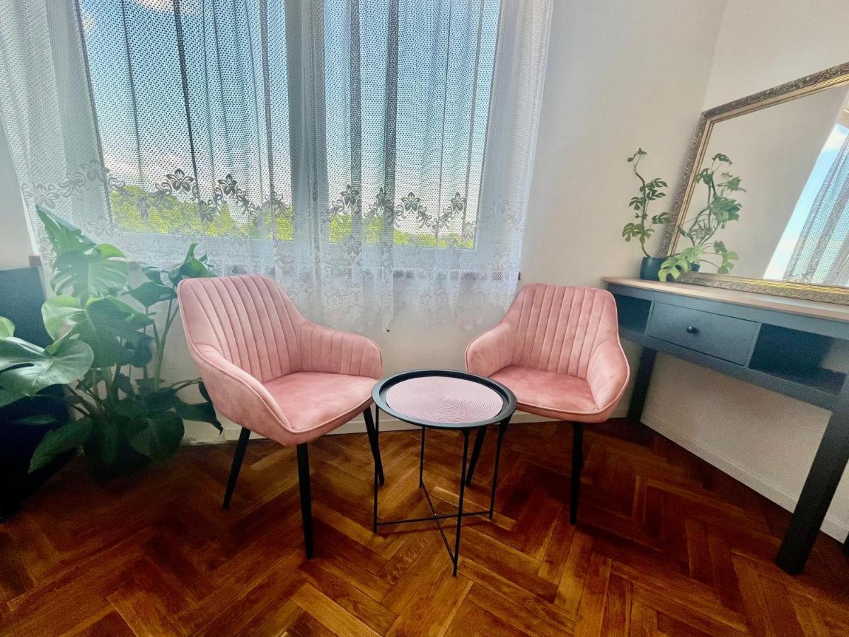 Monstera I Apartment Kolin Ngoại thất bức ảnh
